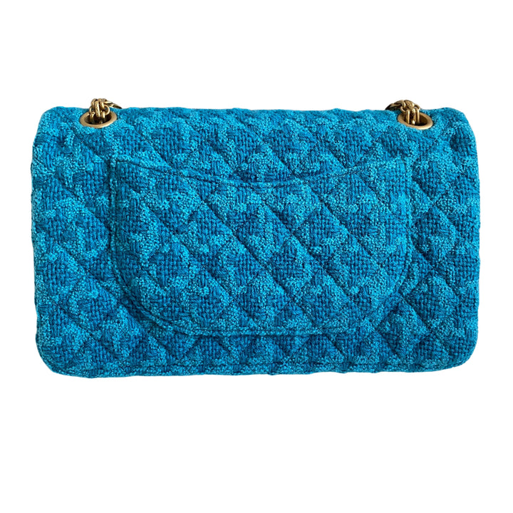 CHANEL 2.55 Reissue Flap Bag Size 225 in Turquoise Houndstooth Tweed - Dearluxe.com