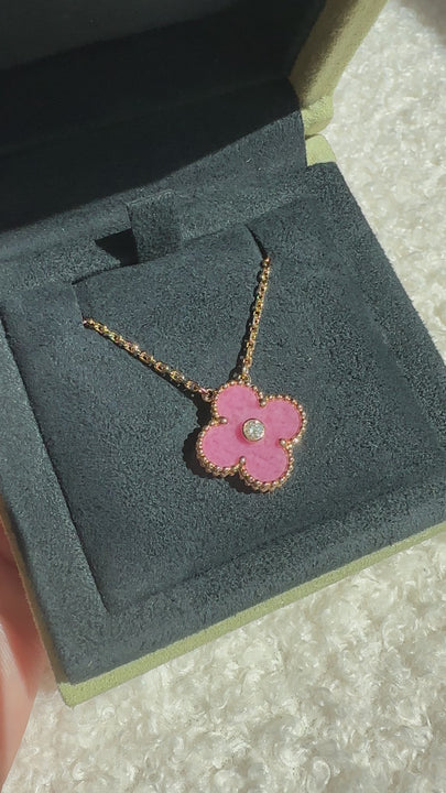 VAN CLEEF & ARPELS 2021 Rhodonite Vintage Alhambra Diamond Holiday Pendant Necklace - Dearluxe.com