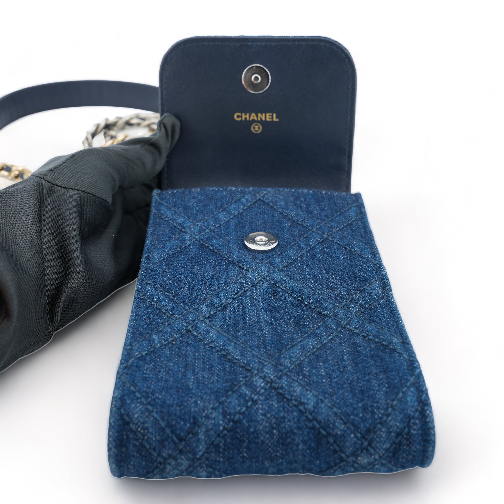 CHANEL 22P Denim Chanel 19 Phone Holder with Chain | Dearluxe