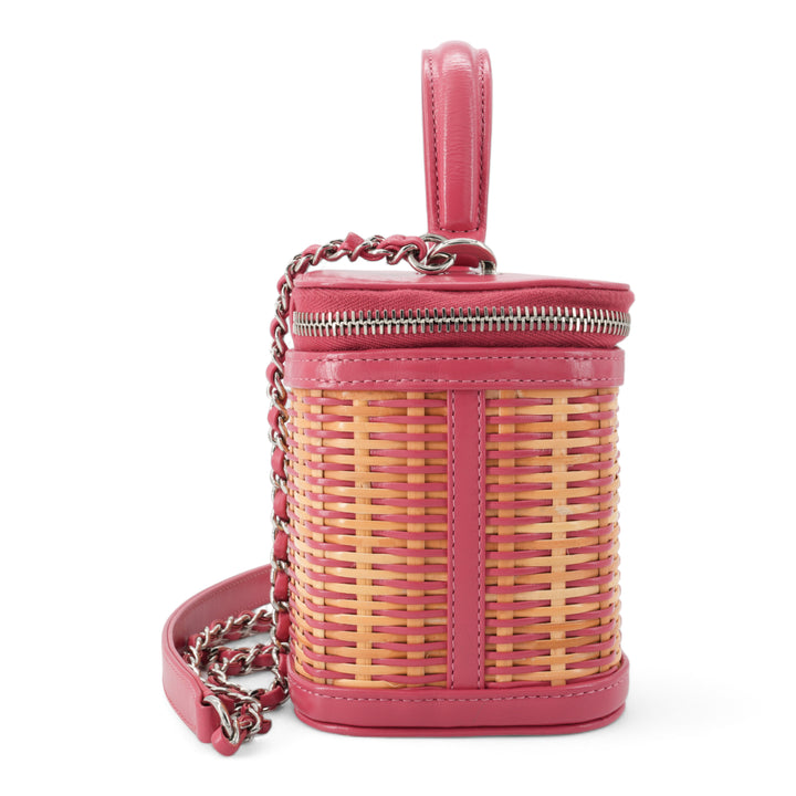 CHANEL 21C Pink Rattan Wicker Small Vanity Case with Top Handle - Dearluxe.com