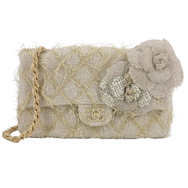 Small classic handbag, Shiny grained calfskin & gold-tone metal