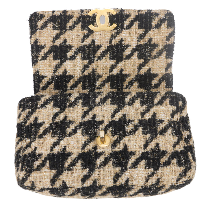 CHANEL CHANEL 19 Small Flap Bag in 19K Beige Houndstooth Tweed - Dearluxe.com
