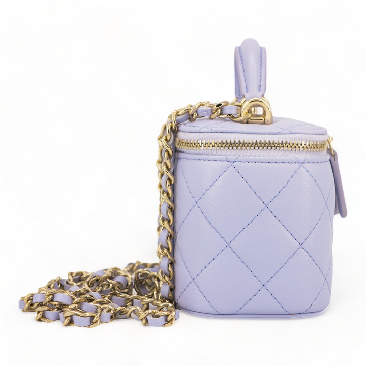 CHANEL Mini Vanity Case with Top Handle in 21K Lilac Lambskin - Dearluxe.com