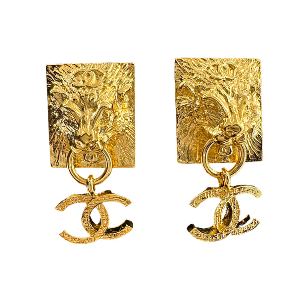CHANEL 22A Gold Lion CC Drop Clip-On Earrings - Dearluxe.com