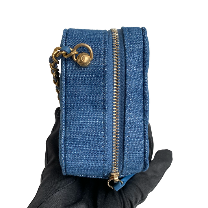 Camera crossbody bag Chanel Blue in Denim - Jeans - 30326037