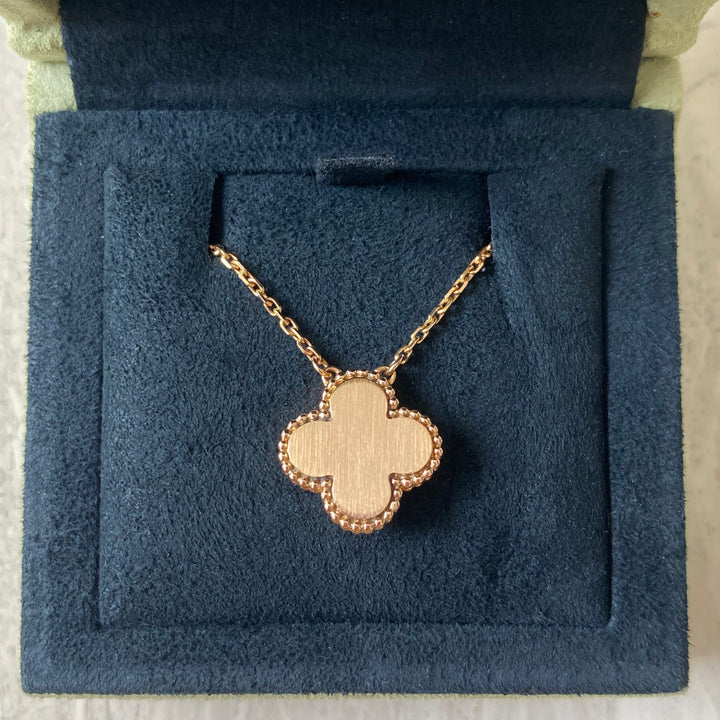VAN CLEEF & ARPELS Vintage Alhambra 2014 Holiday Diamond Pendant Necklace in Grey MOP 18k Pink Gold | Dearluxe