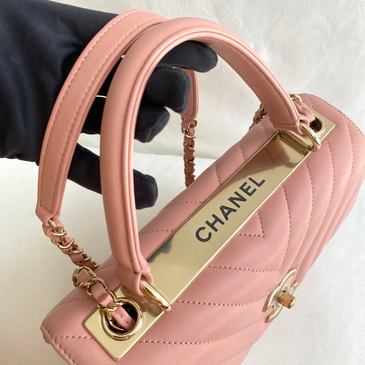 CHANELSmall Trendy CC Flap Bag with Top Handle in Chevron Pink Lambskin | Dearluxe