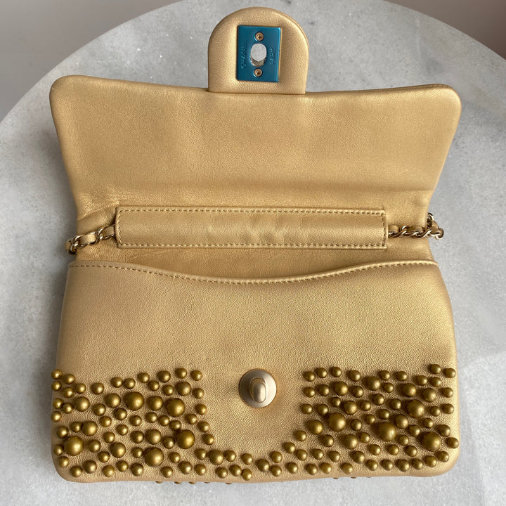 CHANEL 15C Gold Pearl Lambskin Mini Flap Bag - Dearluxe.com