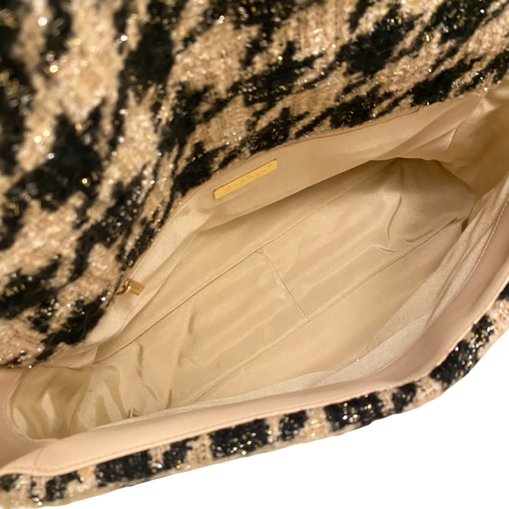 Chanel 19 Beige Black Houndstooth Tweed Flap Bag Large Maxi – Boutique  Patina