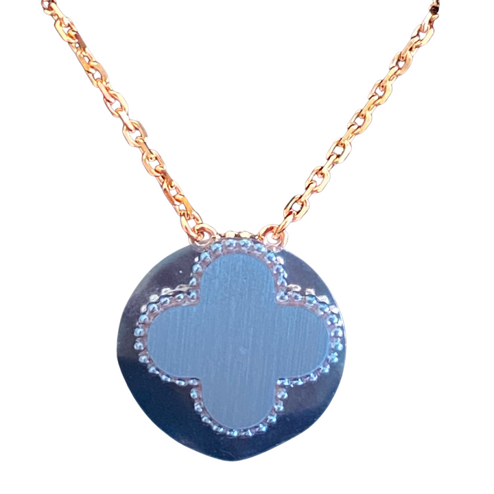 VAN CLEEF & ARPELS Rhodonite Vintage Alhambra Diamond 2021 Holiday Pendant Necklace - Dearluxe.com