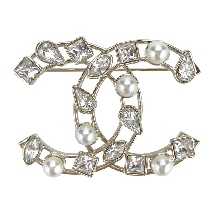 CHANEL Crystal Pearl Cutout CC Logo Brooch - Dearluxe.com