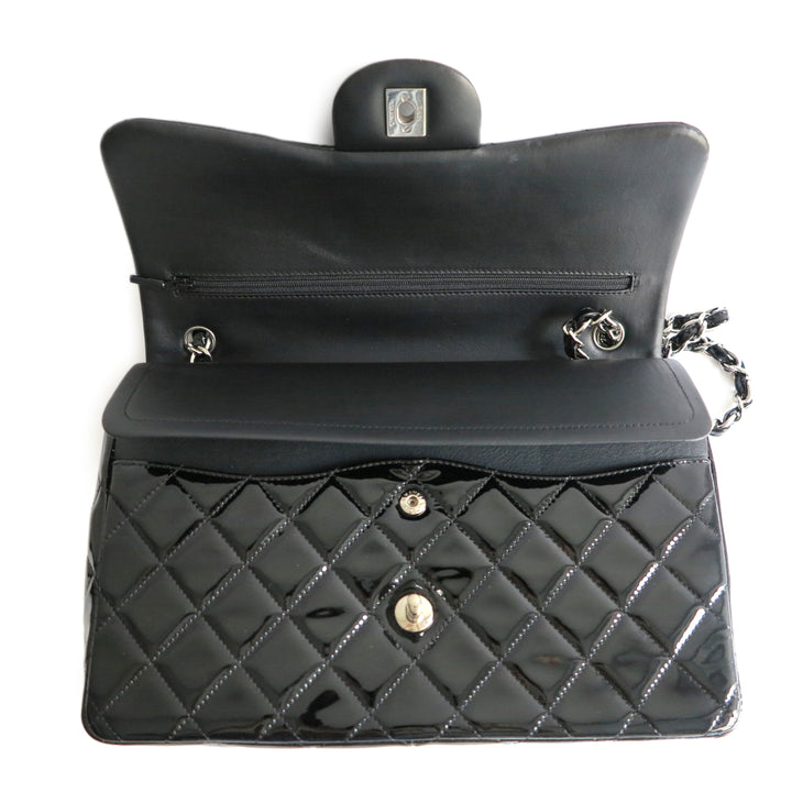 CHANEL Jumbo Classic Double Flap Bag in Black Patent Leather