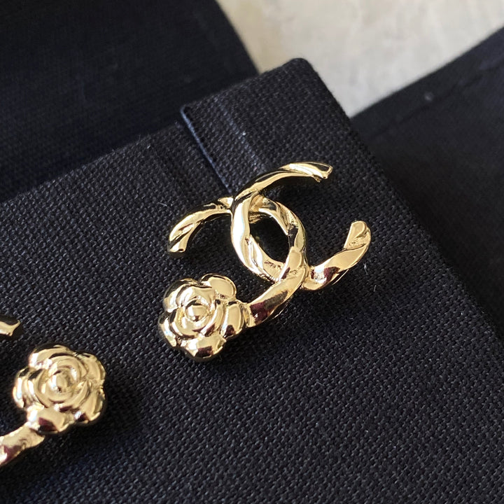 Chanel 22A Camellia Gold Twisted CC Stud Earrings | Dearluxe
