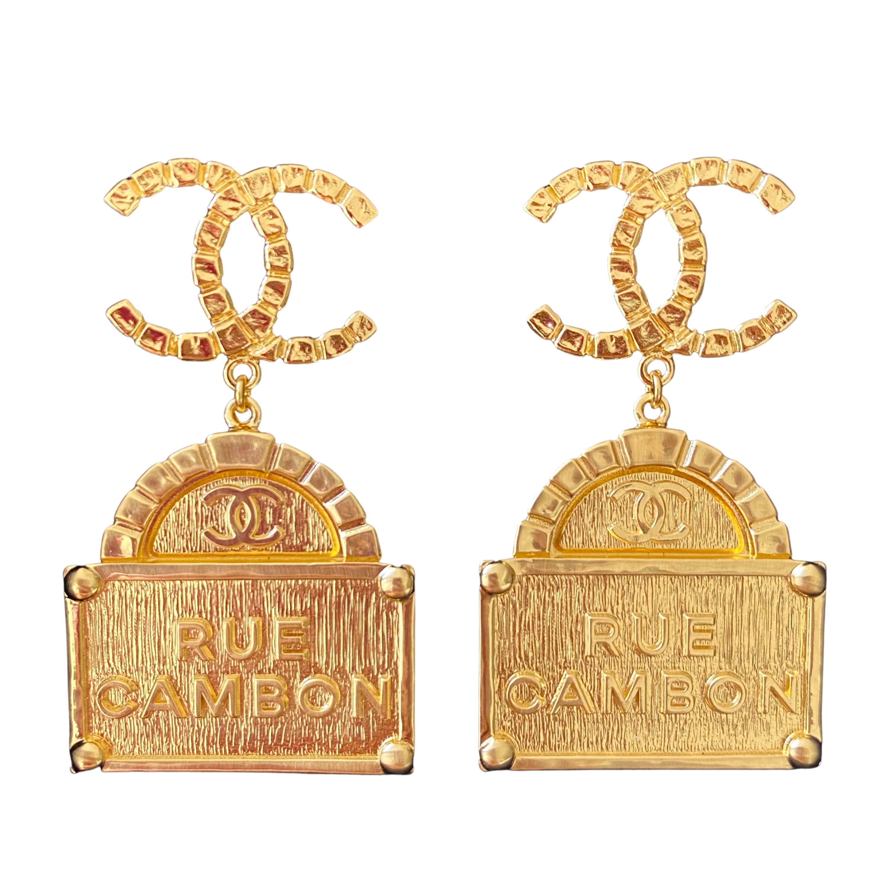 Chanel Vintage Gold Pearl CC Logo Birds Nest Earrings – Amarcord