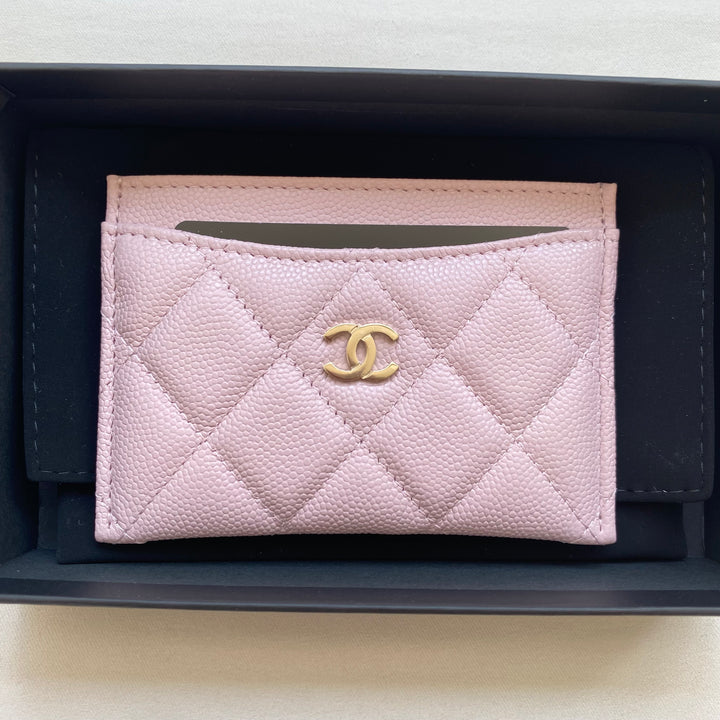 CHANEL Classic Card Holder in 21S Rose Clair Caviar - Dearluxe.com