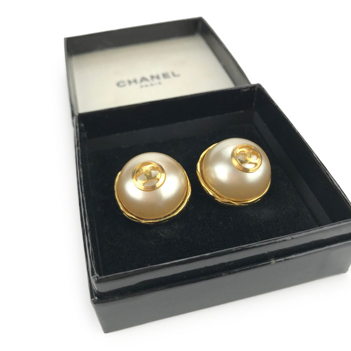 Chanel Vintage Pearl Earrings with CC Logo | Dearluxe