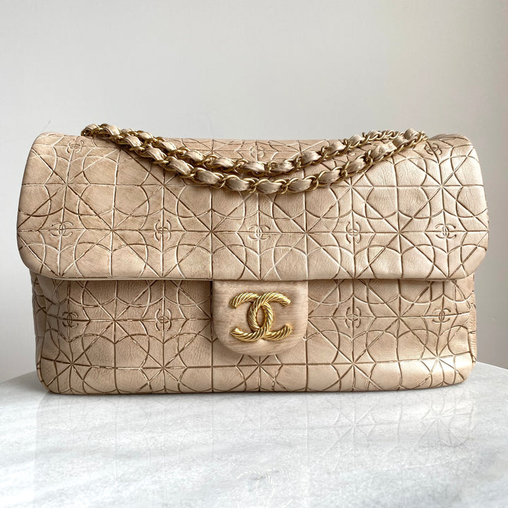 Chanel Paris-Moscou Beige Embossed Lambskin Unlimited Jumbo Flap Bag  Q6B507ILI4000