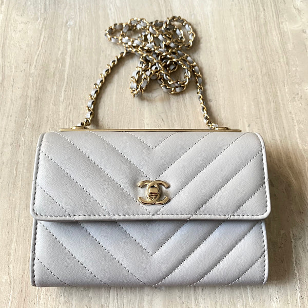 Chanel CC Wallet Small Caviar Leather – l'Étoile de Saint Honoré