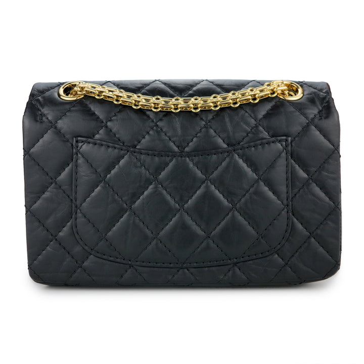 CHANEL 2.55 Reissue Flap Bag Size 227 in Black Aged Calfskin