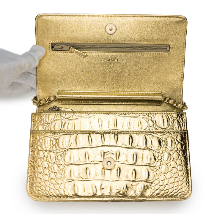 Wallet On Chain WOC in Gold Croc Embossed Calfskin