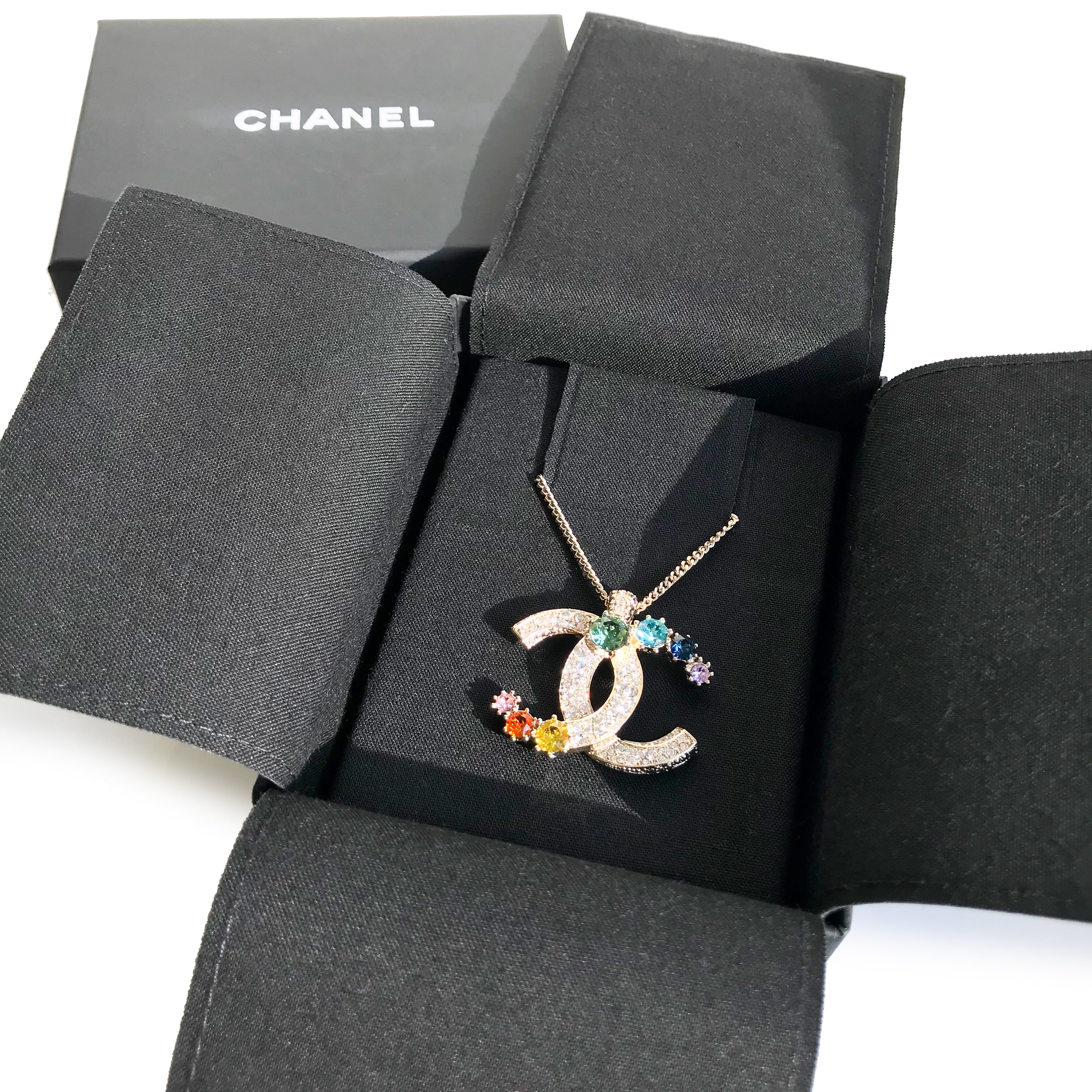 Chanel rainbow crystal deals necklace