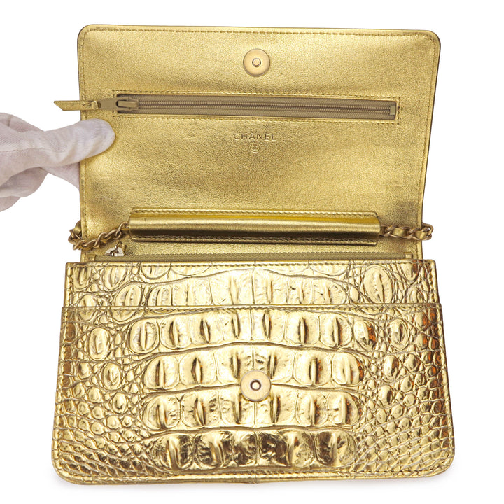 CHANEL Wallet On Chain WOC in Gold Croc Embossed Calfskin - Dearluxe.com