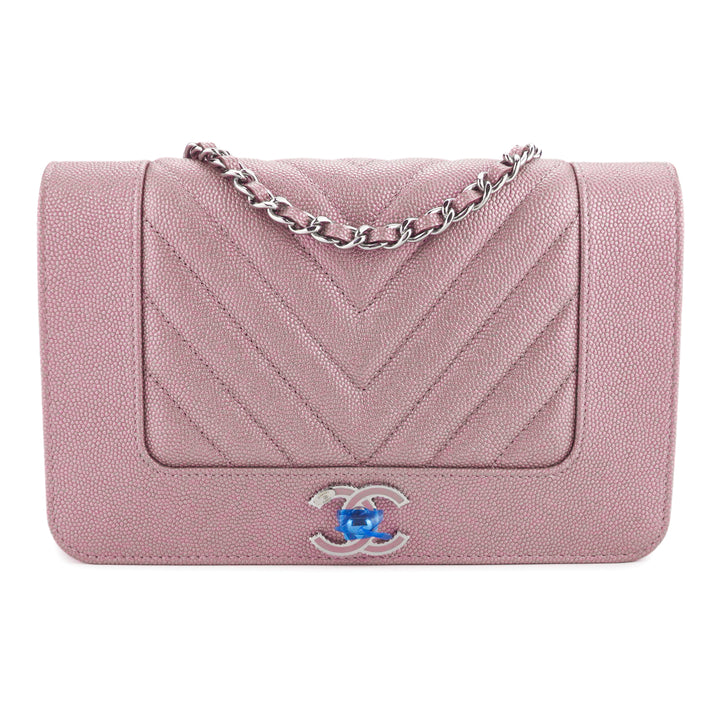 Chanel Pink Lambskin Mademoiselle Fringe Bijou Chain Shoulder Bag – AMORE  Vintage Tokyo