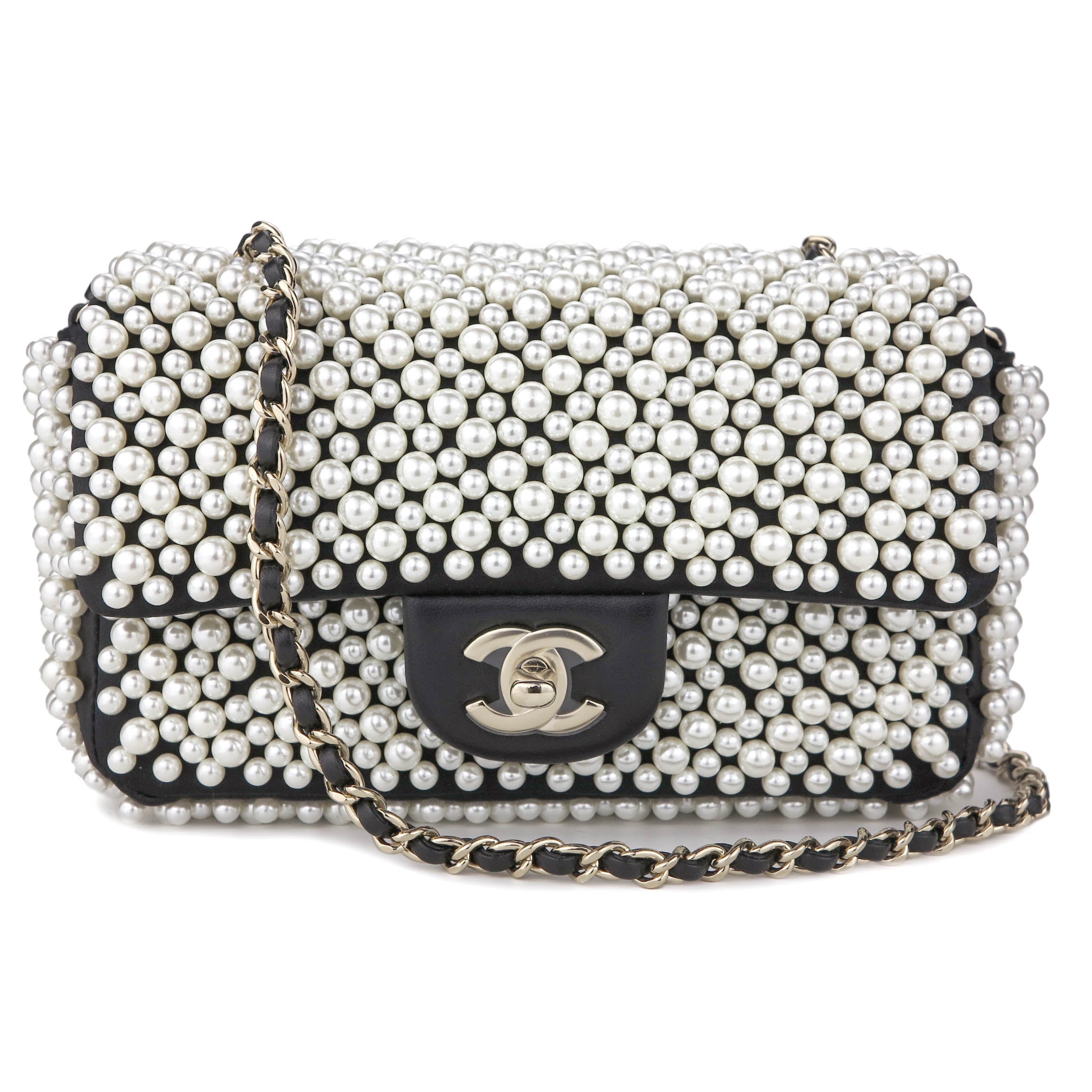 chanel flap bag with pearls