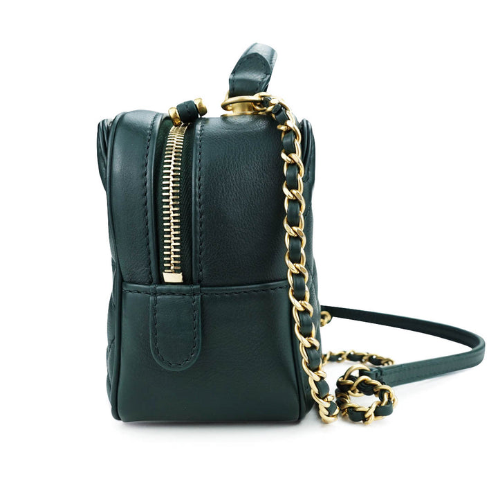Vanity leather mini bag Chanel Green in Leather - 24638369