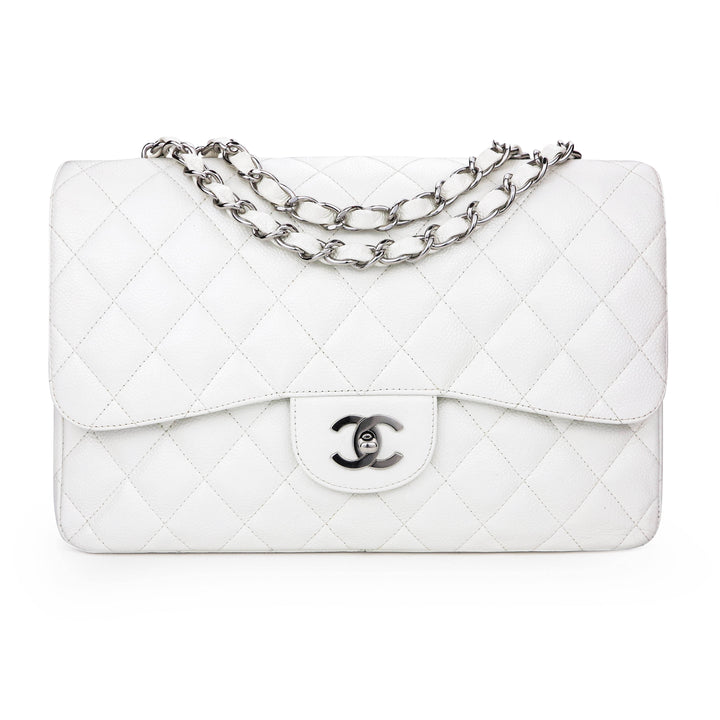 Timeless Chanel Classic Jumbo White Caviar bag SHW Leather ref.256474 -  Joli Closet