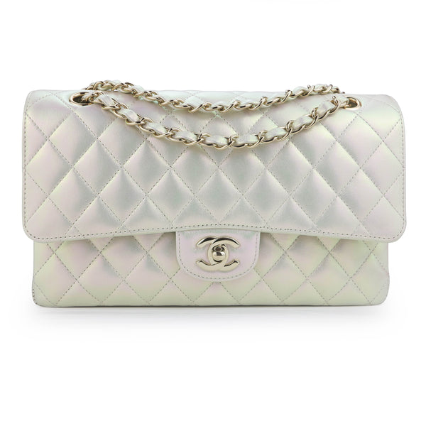 Vintage CHANEL ivory white lambskin 2.55 chain shoulder bag with gold CC  motif.