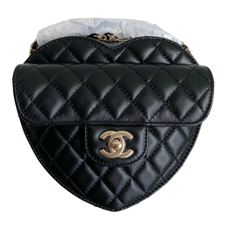 CHANEL 22S 'CC in Love' Heart Clutch with Chain *New - Timeless