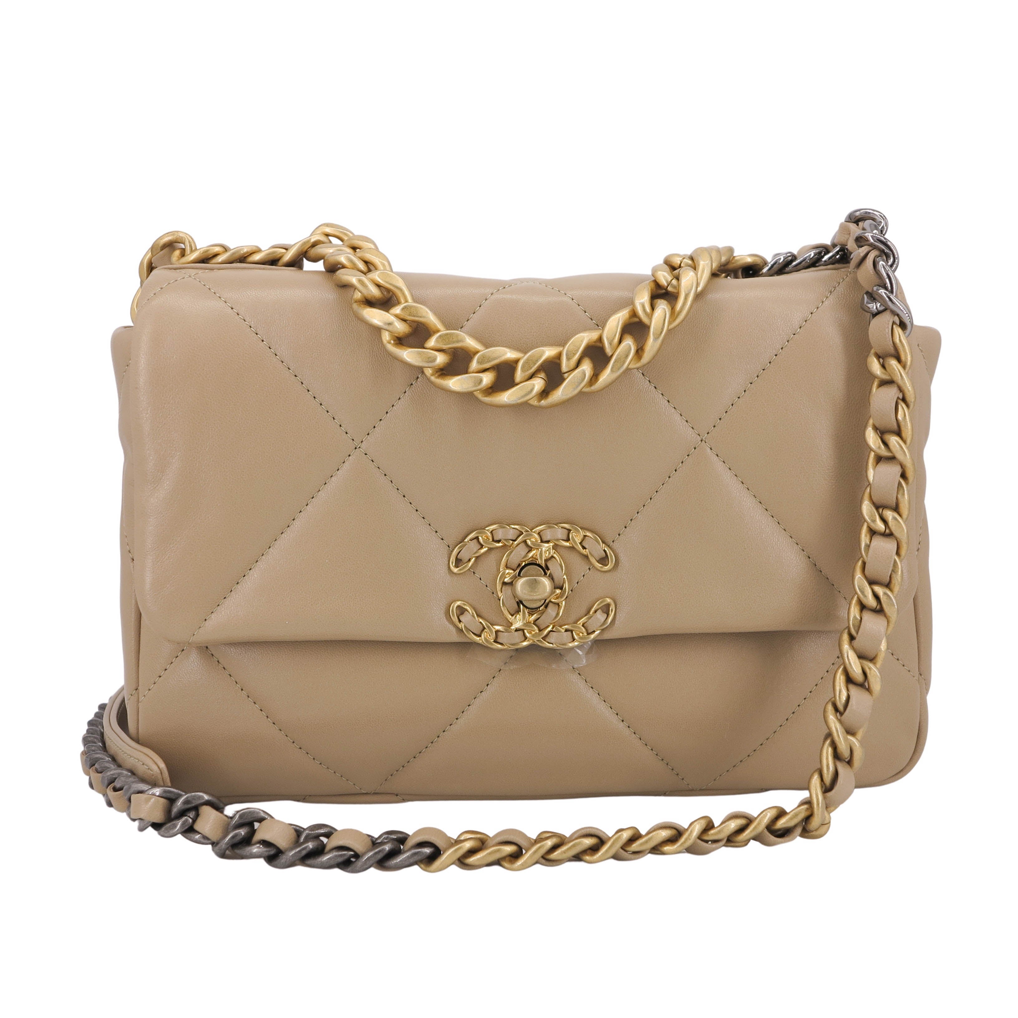 Chanel Womens 19 Flap Bag Beige Lambskin Small – Luxe Collective
