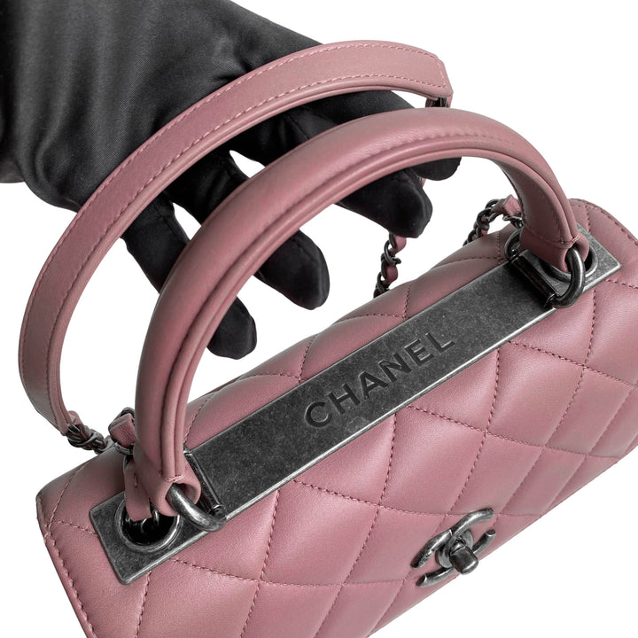 $5️⃣1️⃣5️⃣0️⃣ You need this one!! Chanel Classic Trendy CC Handbag in light  pink lambskin and gold hardware..microchip model (mid 2021 or…
