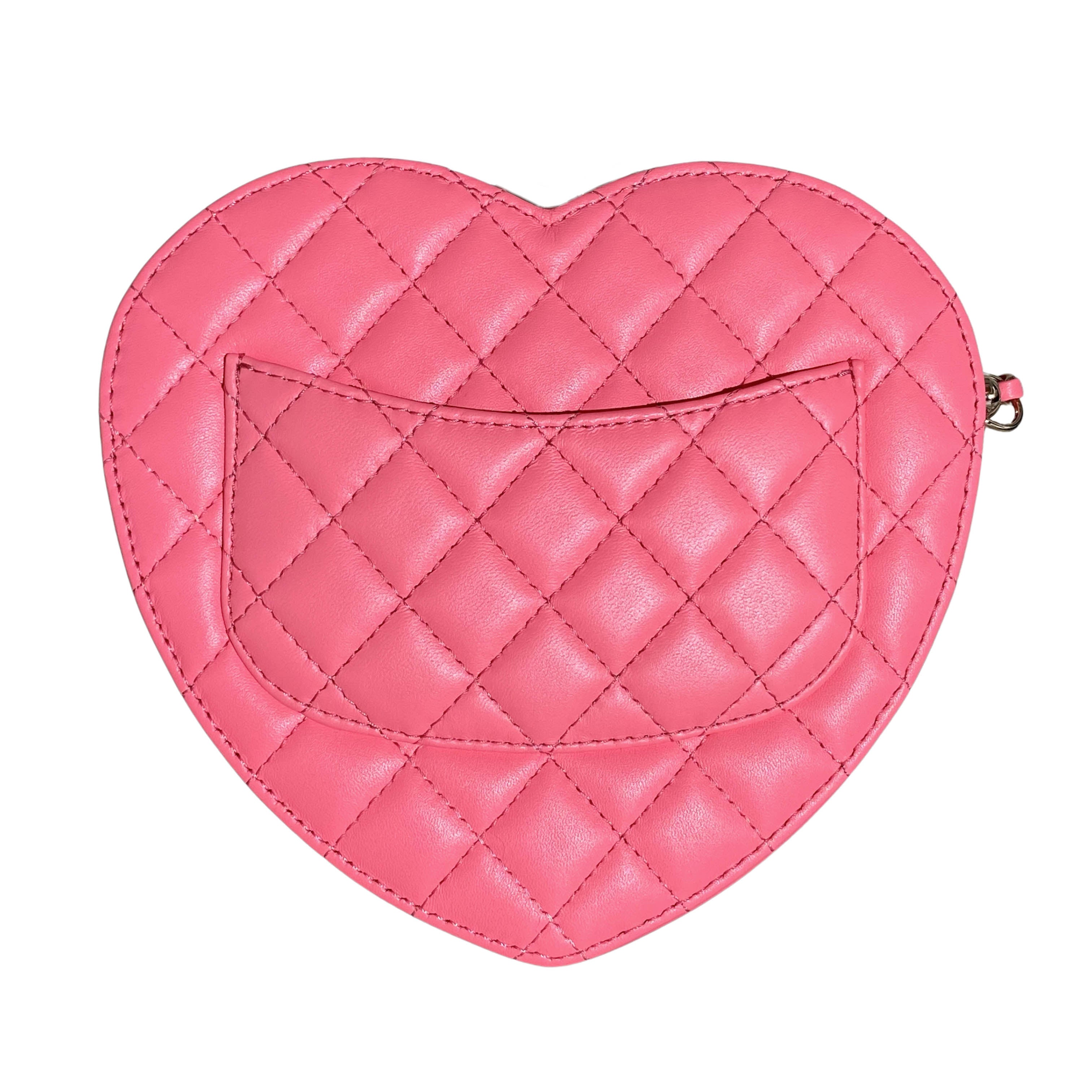 Chanel 22S Heart bag with chain purple lambskin | Vintage-United