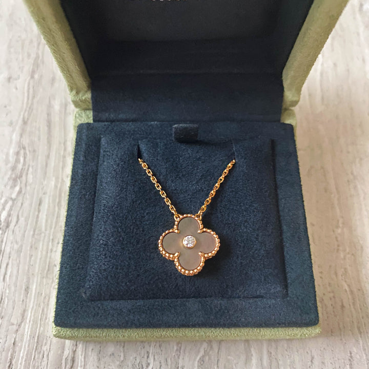 VAN CLEEF & ARPELS Vintage Alhambra 2014 Holiday Diamond Pendant Necklace in Grey MOP 18k Pink Gold | Dearluxe