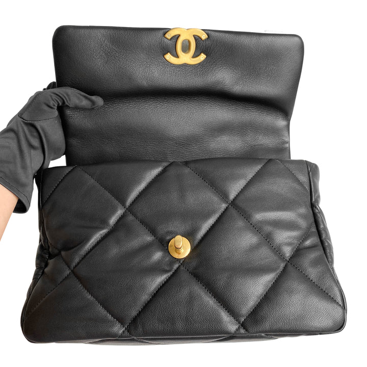 Pre-Owned Chanel 19 Large Quilted Shoulder Bag Goat Skin – Perry's Jewelry