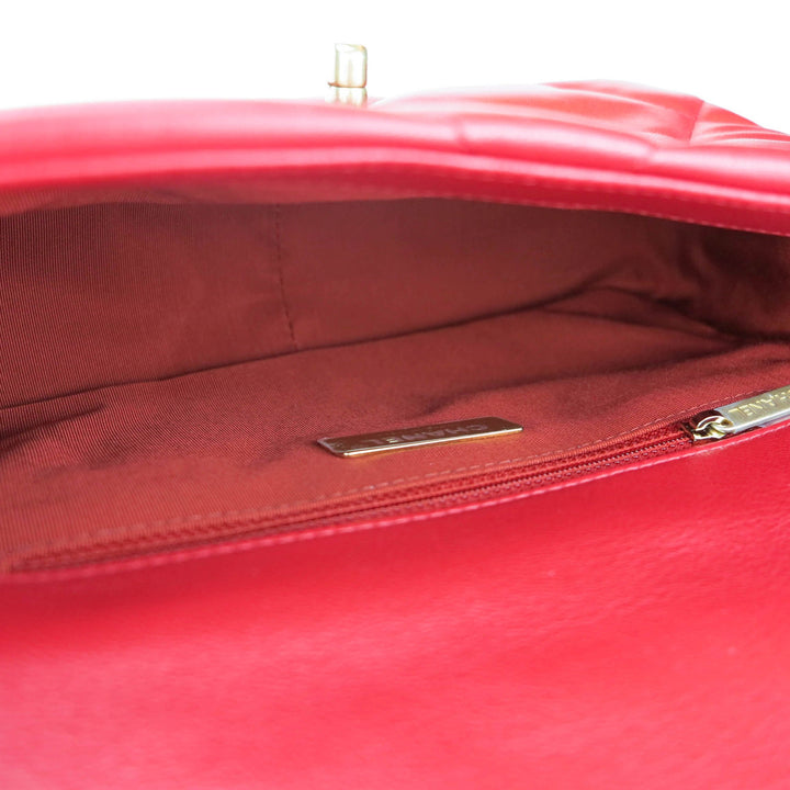 CHANEL CHANEL 19 Small Flap Bag in Red Goatskin - Dearluxe.com